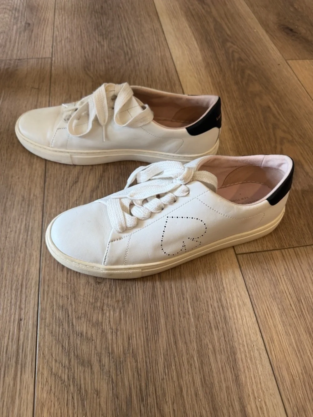 Kate Spade Angelise Leather Sneakers Size 10